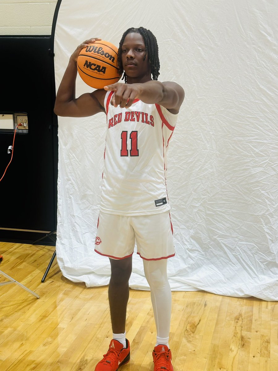 Clinton High School Basketball tweet media