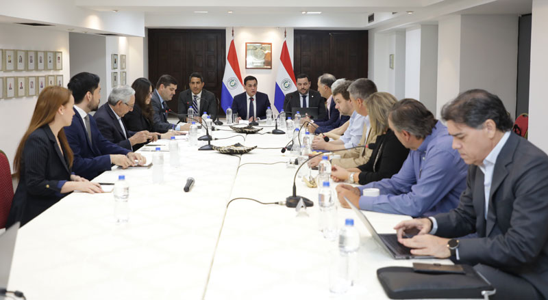 Canciller presidió reunión de la Mesa de Alto Nivel de la Carne. 

➡️ lc.cx/ByMJgf