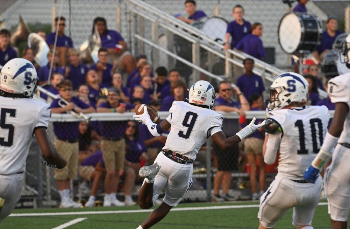 Blessed to be named 1st Team All-District ‼️ <a href="/BlueStreakFB/">BlueStreak</a>