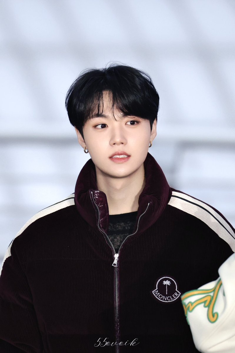 55ovoik's tweet photo. 241120 ICN ✈️

#도영 #트레저 #DOYOUNG #TREASURE 
#ドヨン https://t.co/1NgK5y1XE8