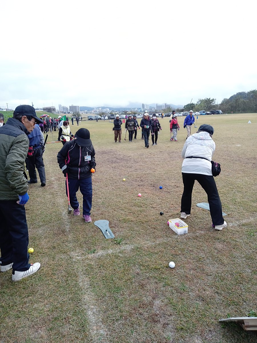 NichiyoC's tweet photo. 本日、地元足利市でわたらせカップグラウンドゴルフ大会開催中✨
雨もあがり、晴れ間も見えてきました☀️
#ニチヨー #グラウンドゴルフ #グランドゴルフ #groundgolf #わたらせ https://t.co/GVKa309RUo