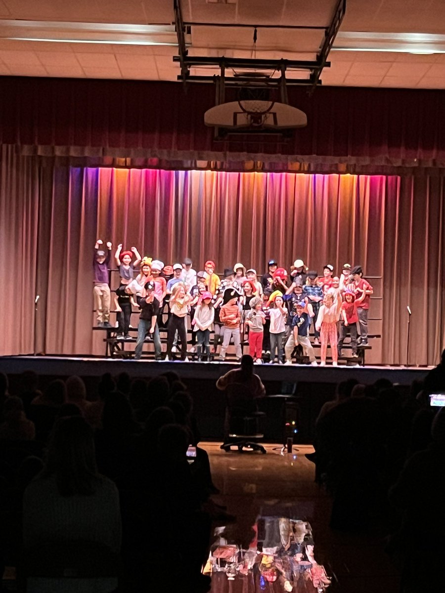 Hats the second grade musical is fabulous!