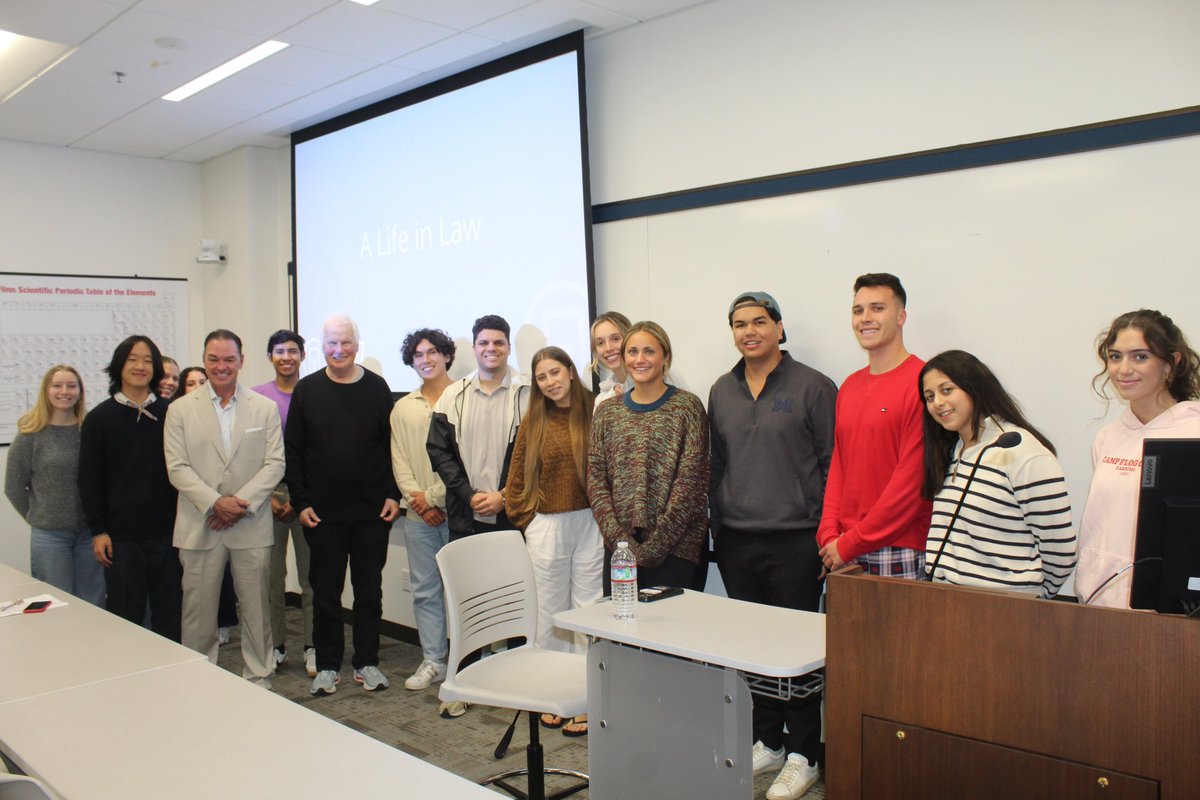 GomezTrial's tweet photo. GTA Founder &amp; Civil Rights Attorney @calilawtino returned to the University of San Diego where he completed his undergrad and spoke to students who aspire to attend law school. Attorney Gomez discussed his longstanding road of public service in law. 🧵 1/3 https://t.co/JLADgXxXbO