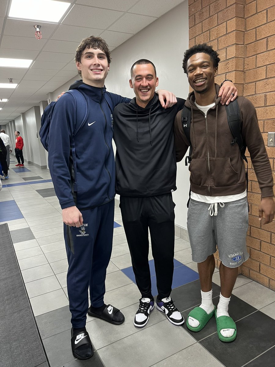Coach Cam (@cap_cityclt) on Twitter photo Had another Cap City CLT 💙reunion tonight at the <a href="/yetismbb/">Cleveland CC Men’s Basketball</a> vs <a href="/GCRhinosBB/">Gaston College Basketball</a> tonight! Great game, came down to the wire! Can’t wait to watch this rematch December 18th. Shoutout to our guys tonight <a href="/RyanZEvans/">Ryan Evans</a> <a href="/KylerHarris_/">Kyler Harris</a> and <a href="/JaredTaylor__/">Jared</a> (not pictured cause he slow🤣) Had another Cap City CLT 💙reunion tonight at the <a href="/yetismbb/">Cleveland CC Men’s Basketball</a> vs <a href="/GCRhinosBB/">Gaston College Basketball</a> tonight! Great game, came down to the wire! Can’t wait to watch this rematch December 18th. Shoutout to our guys tonight <a href="/RyanZEvans/">Ryan Evans</a> <a href="/KylerHarris_/">Kyler Harris</a> and <a href="/JaredTaylor__/">Jared</a> (not pictured cause he slow🤣)