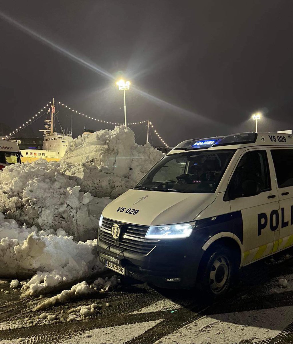 Viimeisen vuorokauden kurjassa ajosäässä #lspoliisi´n alueella 65 erilaista liikennevahinkoa. 

Pelti kolisi noin 20 minuutin välein. 

Se on paljon.

Keli on nyt haastava, joten aja varovasti - jos on edes pakko ajaa.

#poliisi