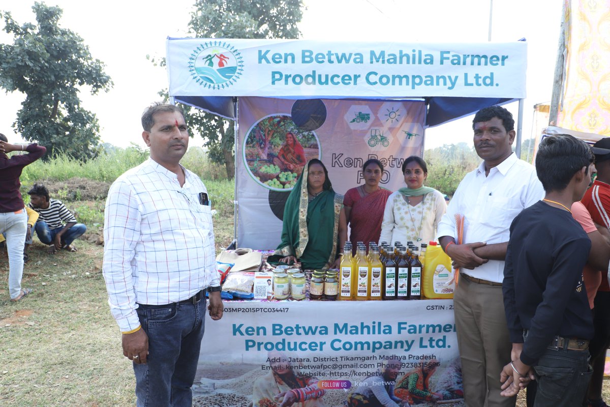 cecfee's tweet photo. As part of the 8th Annual CECFEE Research &amp; Policy Workshop at Khajuraho (with @srijanofficial &amp;
@EfD_initiative), a visit was made to villages in the region, exploring the works of SRIJAN, including water conservation and agricultural activities https://t.co/5yUYZchPMq