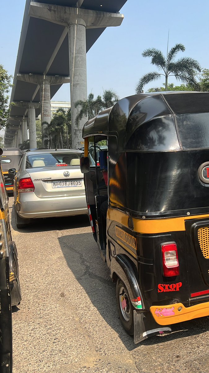 Massive jam at juhu circle, barely moving at 12.10pm <a href="/MTPHereToHelp/">Mumbai Traffic Police</a> please help!! No apparent reason for jam <a href="/AndheriLOCA/">ANDHERI LOKHANDWALA OSHIWARA CITIZEN'S ASSOCIATION</a>