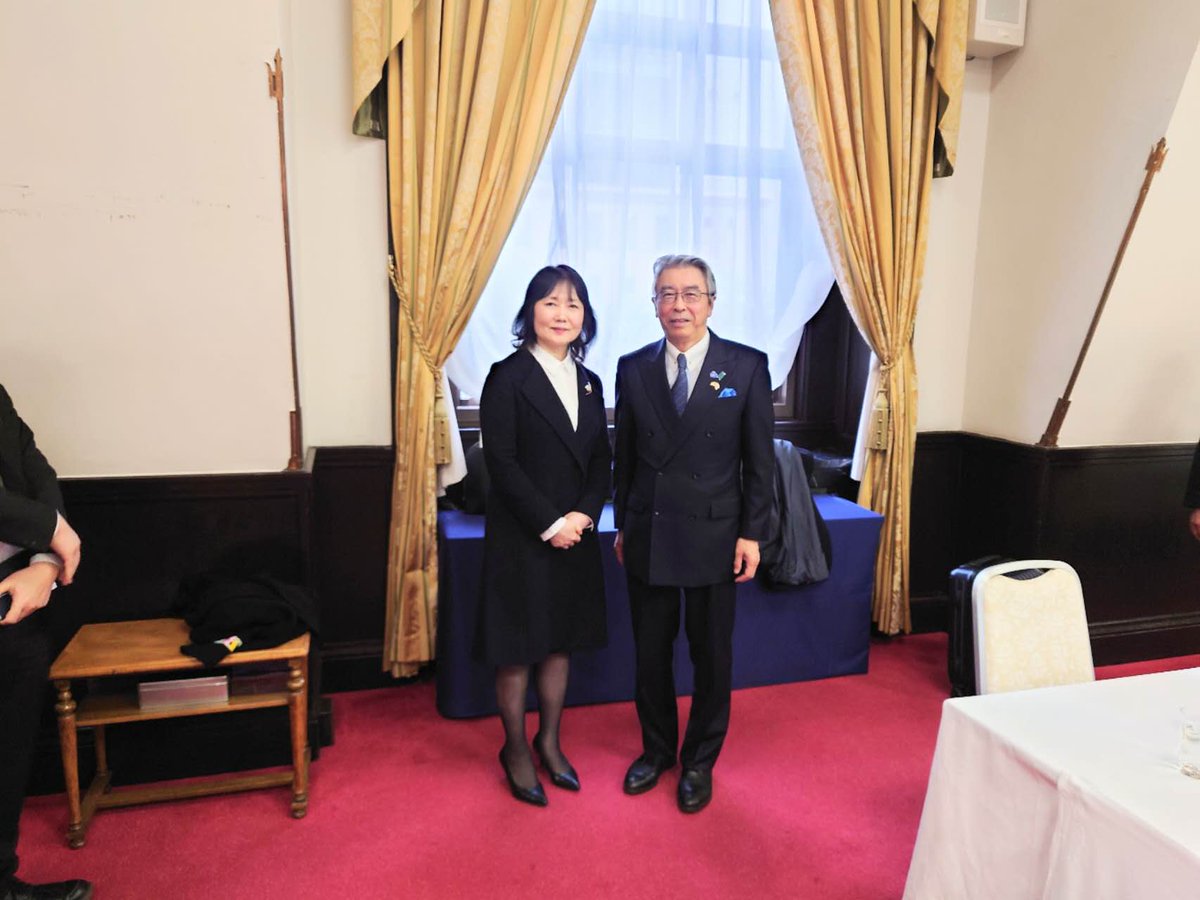 yuri1000000's tweet photo. 大愛の美麗世界に、
新たな希望を！💞🌍

大愛の先駆者・日本外務省顧問
・前駐米国日本大使杉山晋輔先輩と、８０億の人類の大愛の美麗世界を、固く約束しましました。学士会午餐会11/20にて💐 https://t.co/MjWRrd2F30