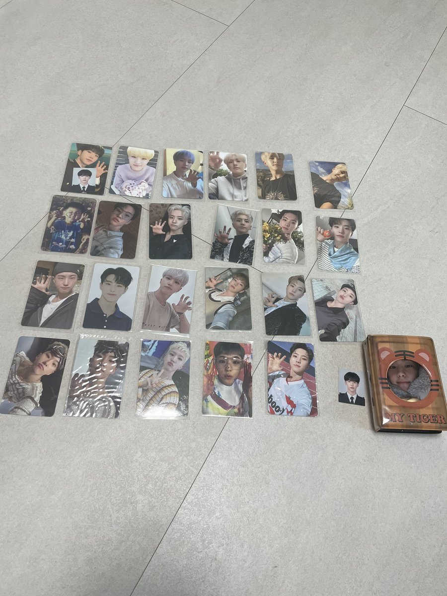 ho5duck's tweet photo. 세븐틴 호시 순영 포카 포토카드
일괄 양도
가격 제시해주세요
저 콜렉트북에 공식 포카로 덤도 많이 드릴게용

세븐틴 포카 양도 에스쿱스 승철 정한 조슈아 지수 준 준휘 호시 순영 원우 우지 지훈 디에잇 명호 민규 도겸 석민 승관 버논 한솔 디노 찬 박화홋 멤버십 증사 증명사진 호랑해 https://t.co/fYRJSziXyr