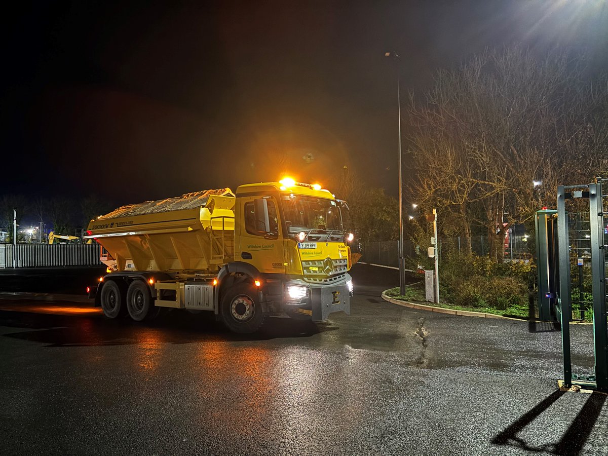 Our gritters were out again overnight treating the main roads in the county 🚚 

Minor routes may not be salted, so please take extra care and drive to the conditions at all times. 

Make sure your car has fully defrosted before setting off on the school run or work commute 🚗
