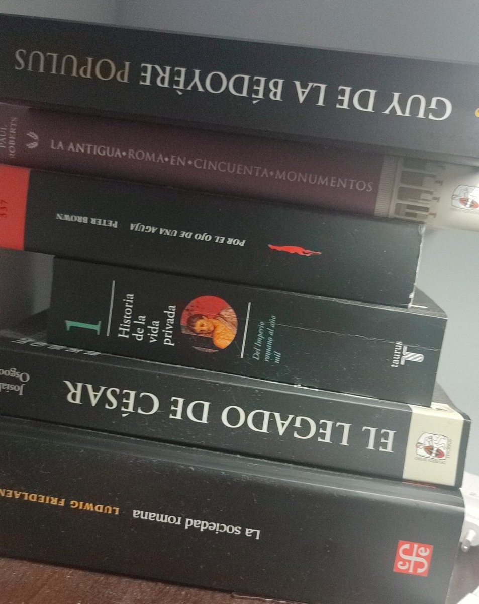 Todos empezados ninguno sin terminar. No sufráis, ellos esperan pacientemente por mi.