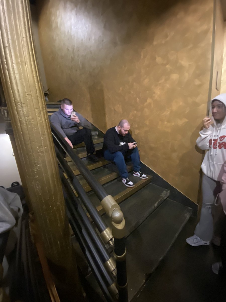 DMUPerfArts's tweet image. Our 3rd years each night share their findings as Artists in Residence in Zagreb @DMUglobal @dmuleicester