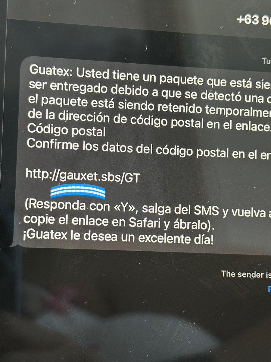 Stefflp's tweet photo. Lo mismo para mí 🤣 esto del mensaje de “guatex” me lo han mandado mínimo unas 10 veces lo gracioso es que la dirección dice “gautex” no Guatex 🤣 https://t.co/Dvqmeqqhli