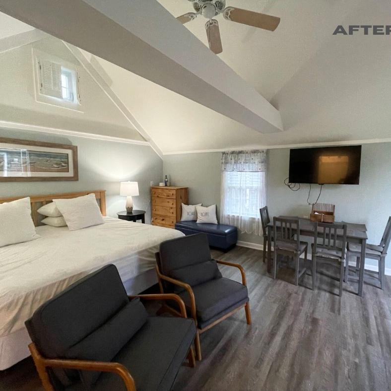 PhilbrookCC's tweet image. If you have a cottage that you use for rental income, fresh finishes are a smart investment.
#BuiltByPhilbrook #CapeCodCottage #CapeCodBuilder