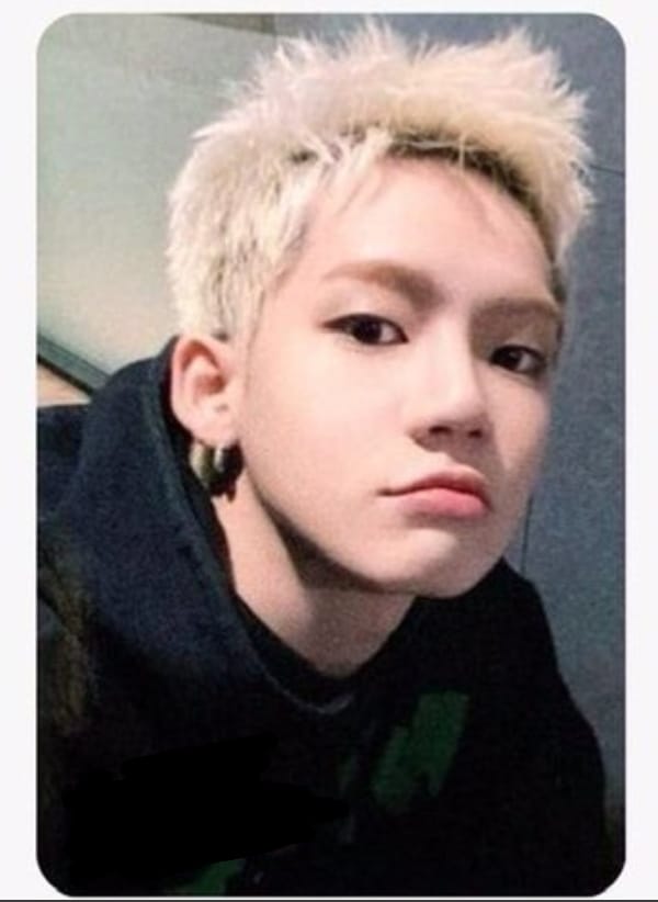 Wtb Hyunsuk Hoodie, yang murce kalau ada ketuk dm ku yaa😭🙏🏻
#WTB #hyunsuk