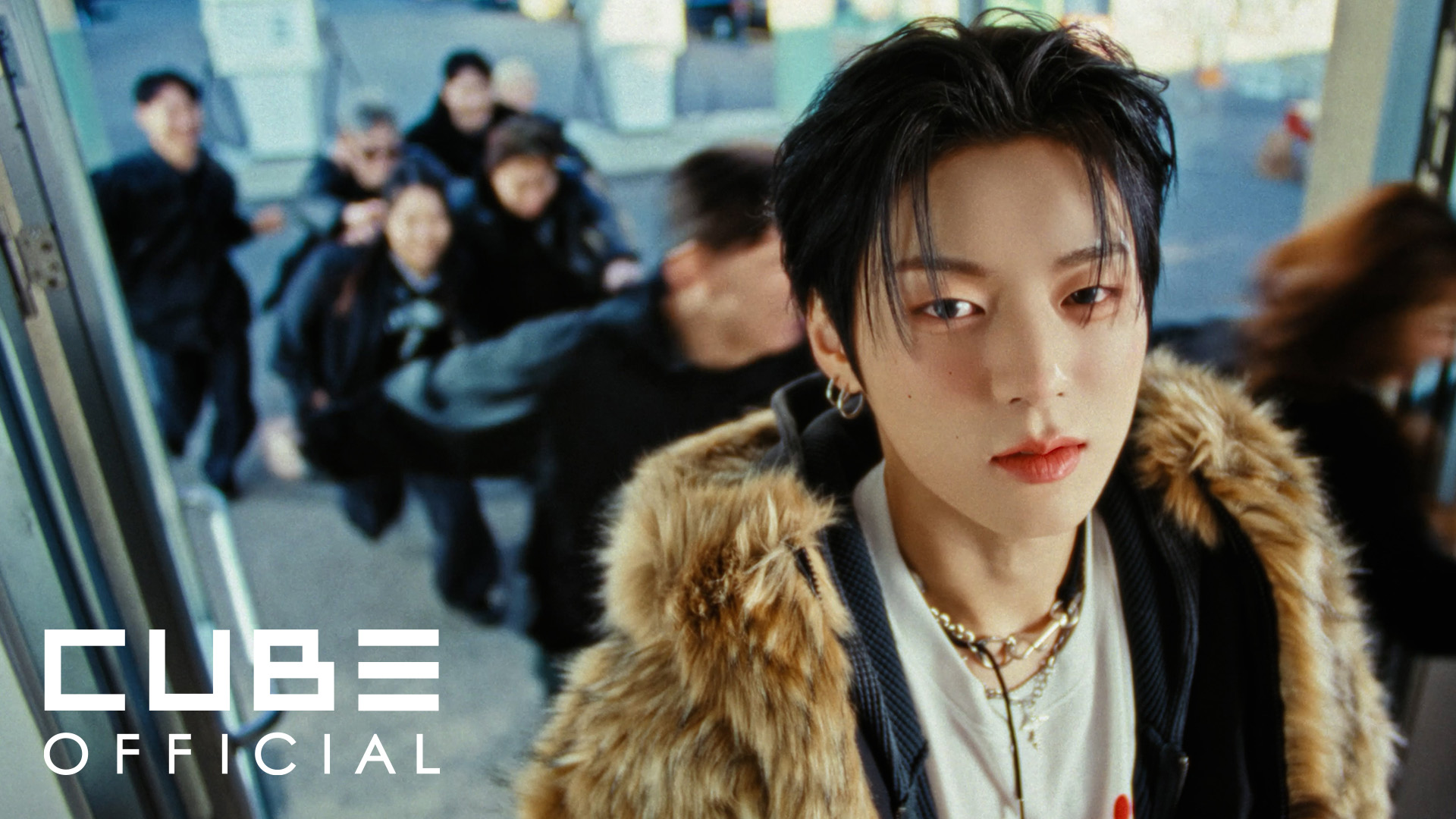 LIVE 2021-2022 THE BEGINNING〜狼煙 Amazon.co.jp: 関西ジャニーズJr. LIVE 2021-2022 THE BEGINNING