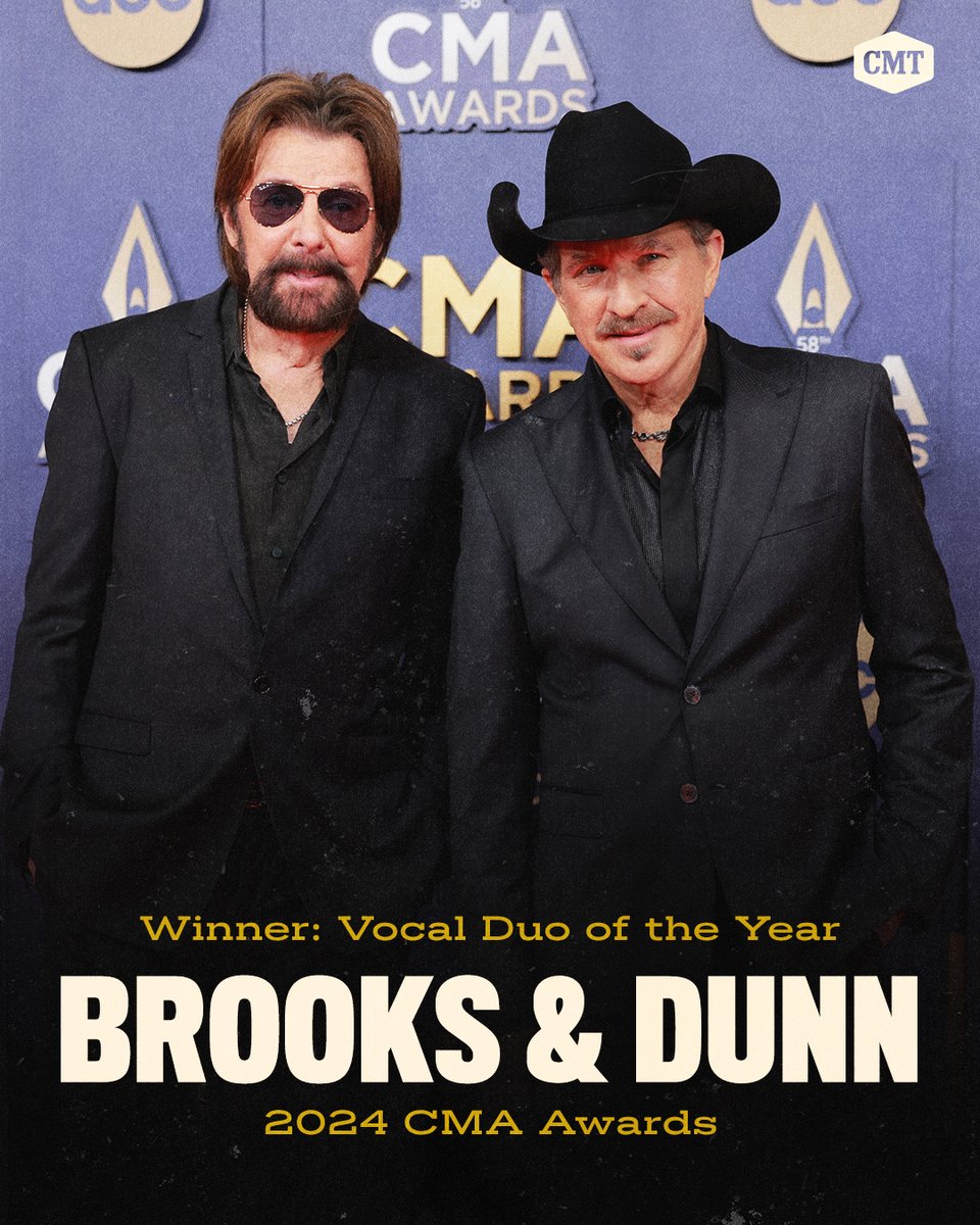 CMT's tweet photo. .@BrooksAndDunn with their 15th career win for CMA Vocal Duo of the Year 🏆 https://t.co/qV48wxkRjV