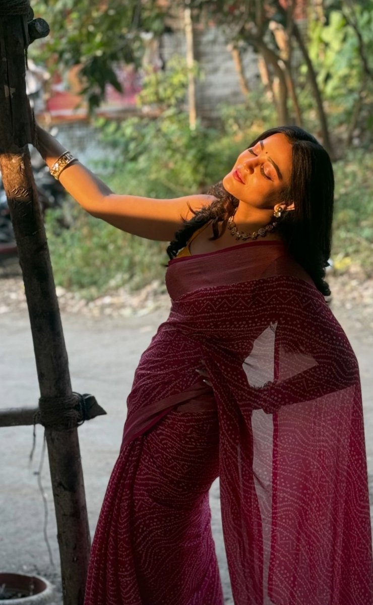 AnikaSh05723726's tweet photo. Pretty priyam 😍❤️

#KaveriPriyam #GhumHaiKisikeyPyaarMeiin #ghkkpm https://t.co/PBQ4D0yZRl