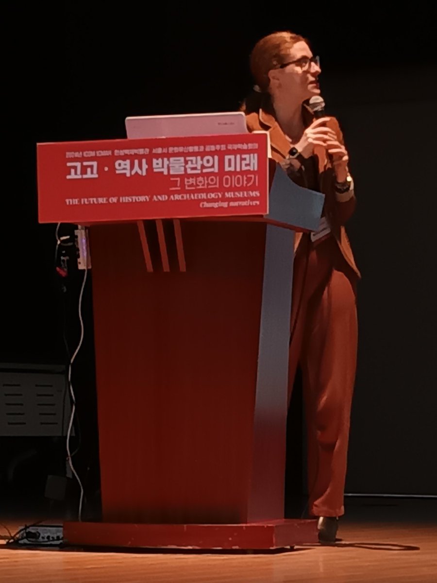 icomicmah's tweet photo. @EgyptMuseumGem @MuseeduSport @IcomOfficiel @ICOM_France Marta Lorenzon from university of #Helsinki in #Finland speaks about the link between digitalization and community archaeology. A new way to speak about decolonization. https://t.co/9oJsyn4dSS