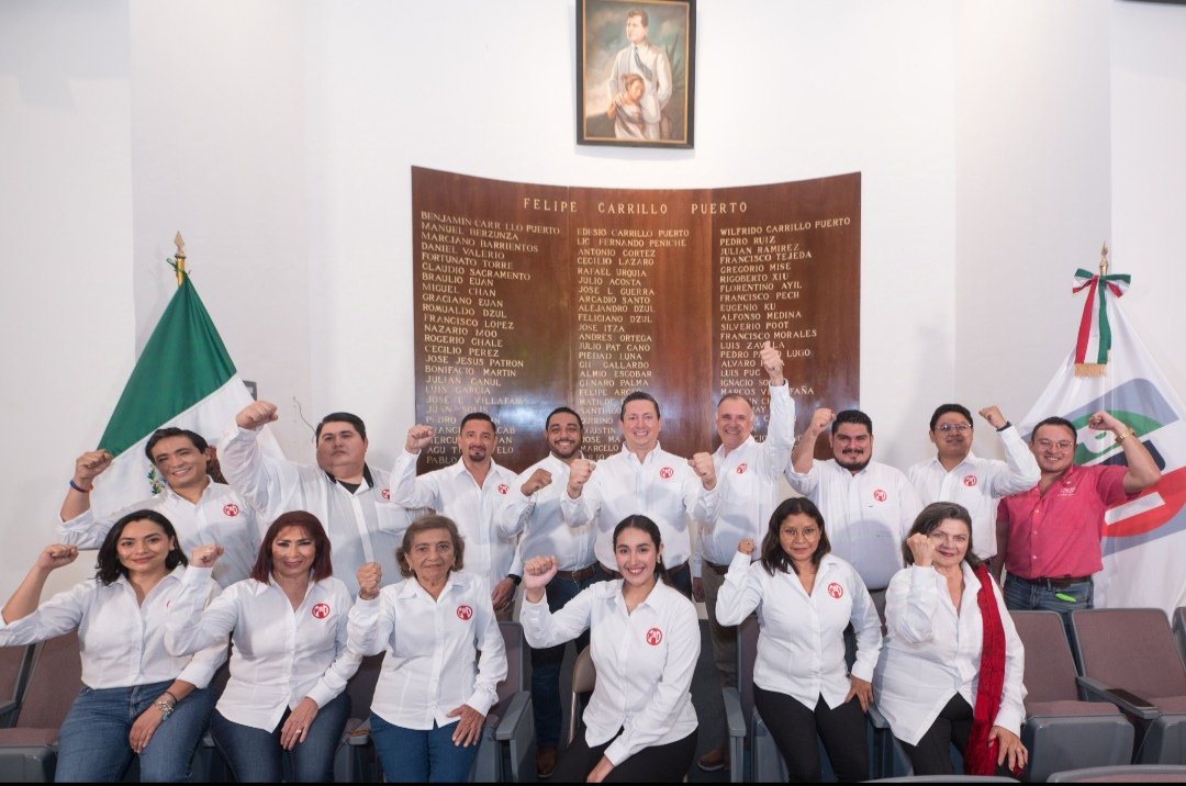 valorxmerida's tweet photo. Con mucho entusiasmo se llevó a cabo el Registro de la planilla #ValorXMérida para la formula quien participará en el proceso interno del nuevo Comite Directivo Municipal de Mérida.
-------
¡Con valentía, entrega y compromiso le daremos el #ValorXMérida que se merece! 🔴 https://t.co/XUz35QFnJy