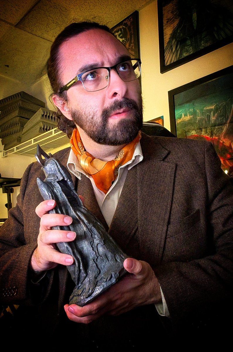 What's that screaming? A great many dramatic situations begin with screaming...

This Call of Cthulhu mystery comes to a head tonight at 1030pm ET on twitch.tv/rediscoveryrpg