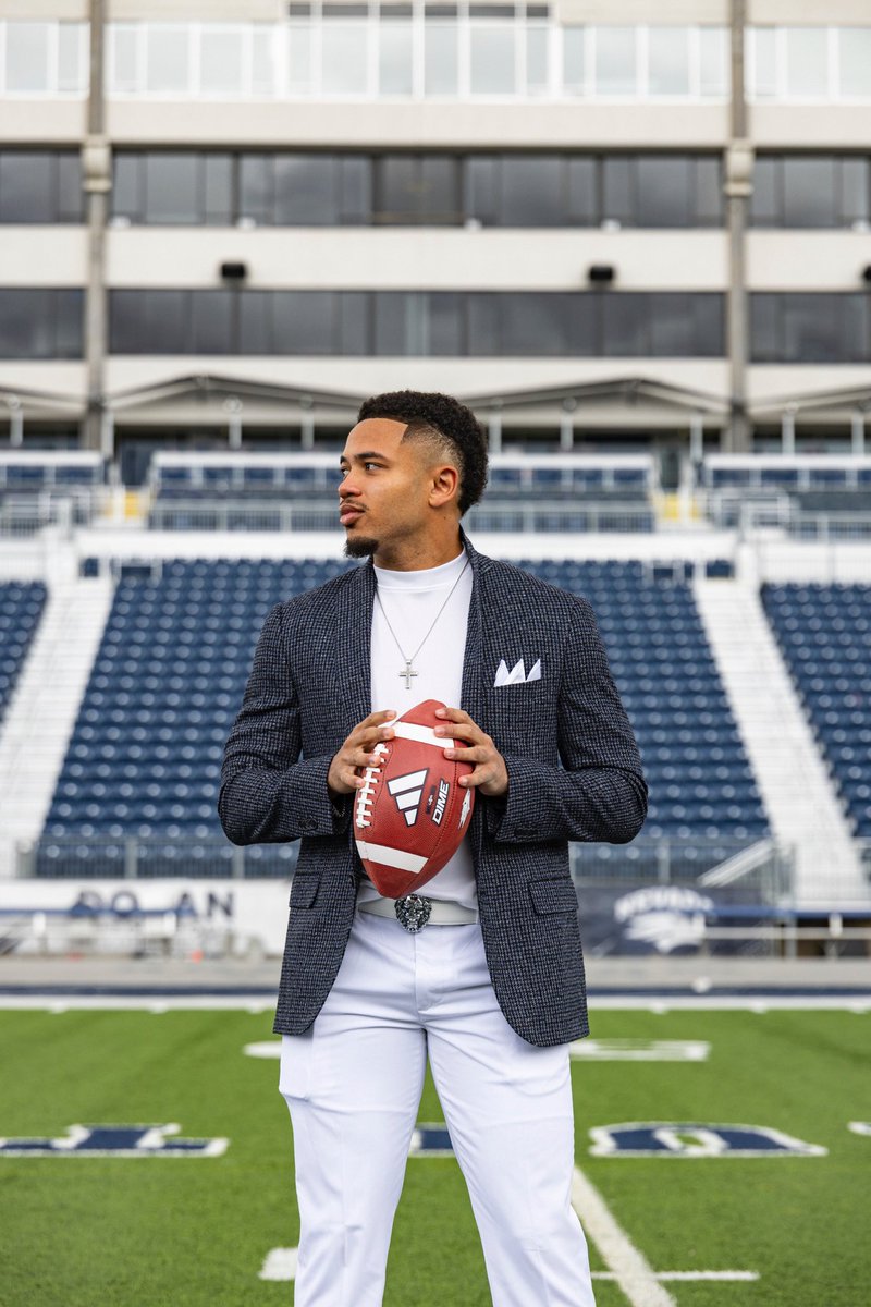 Words cannot express how proud we are of our son <a href="/Gerick_6/">Gerick Robinson</a> !  He is graduating a year early with 2 years of football eligibility remaining!  We ask for continued prayers for his remaining journey! 👨🏽‍🎓🙏🏽💙🐺<a href="/NevadaFootball/">Nevada Football</a>