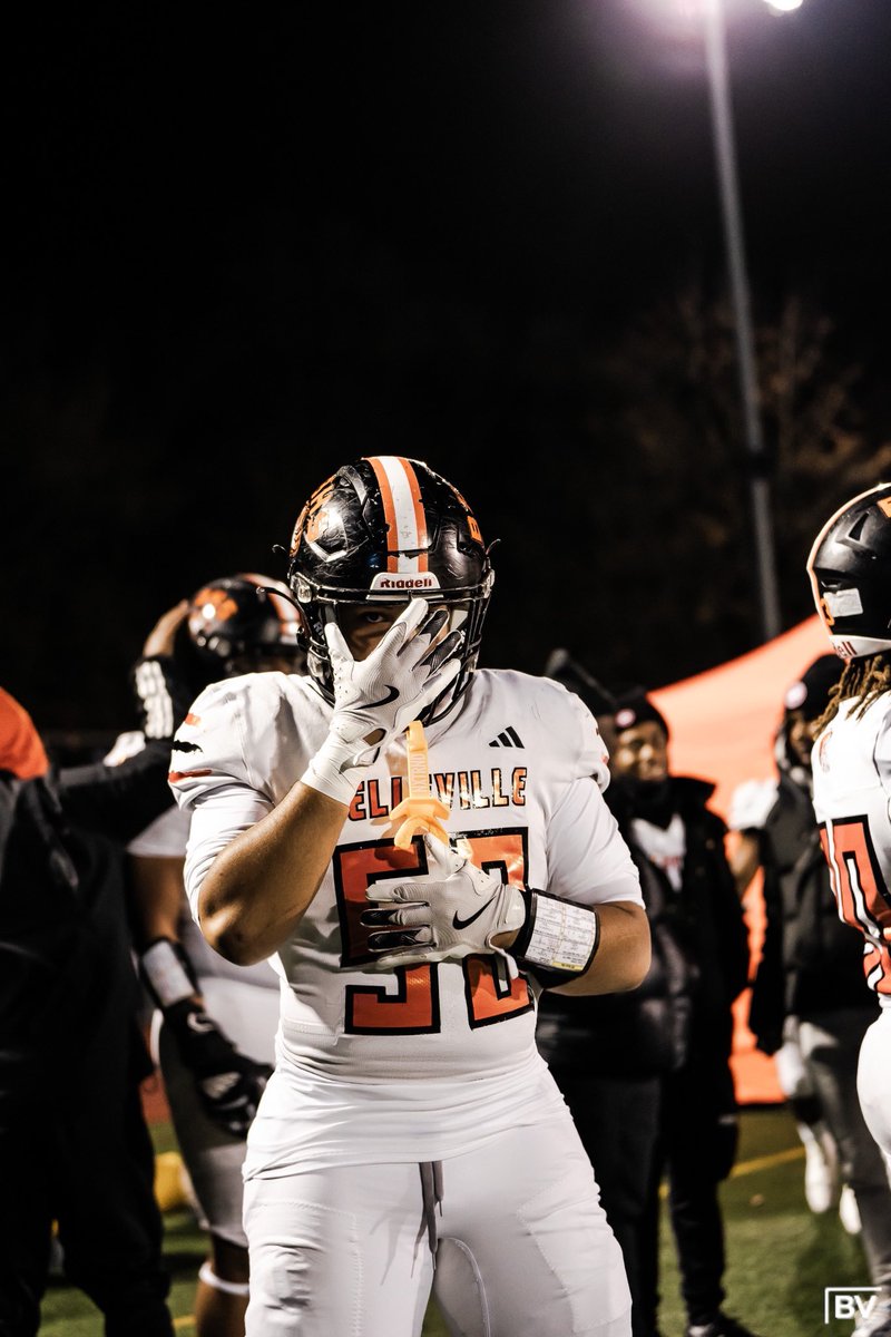 hudl.com/v/2QAkUv senior year highlights ‼️‼️‼️ watch me work