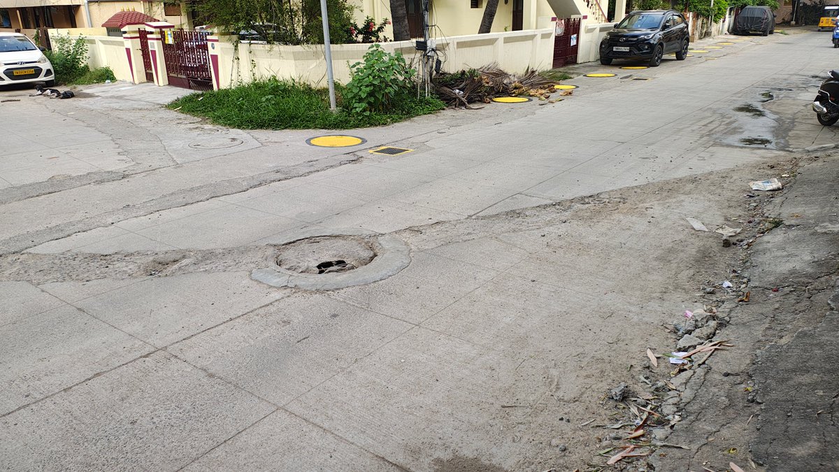 dude_its_hp's tweet photo. @CHN_Metro_Water 
Please look into this and rectify as soon as possible 
Address - Opposite to Door no 249/8, 9th Street, SRP colony, Peravallur, Chennai - 600082
Zone - 6
Ward - 68

Thanks https://t.co/2ClnRTyeOE
