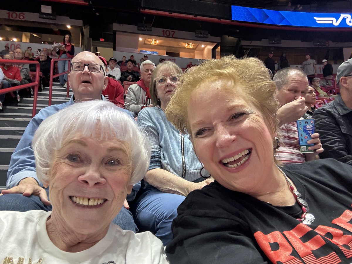 TheAuntieTut's tweet image. #TheRunninRebels At the T&amp;amp;M tonight with my friend, Gina, and her husband, TC, to watch the Runnin Rebels take on Pepperdine! #GOREBELSGO ‼️