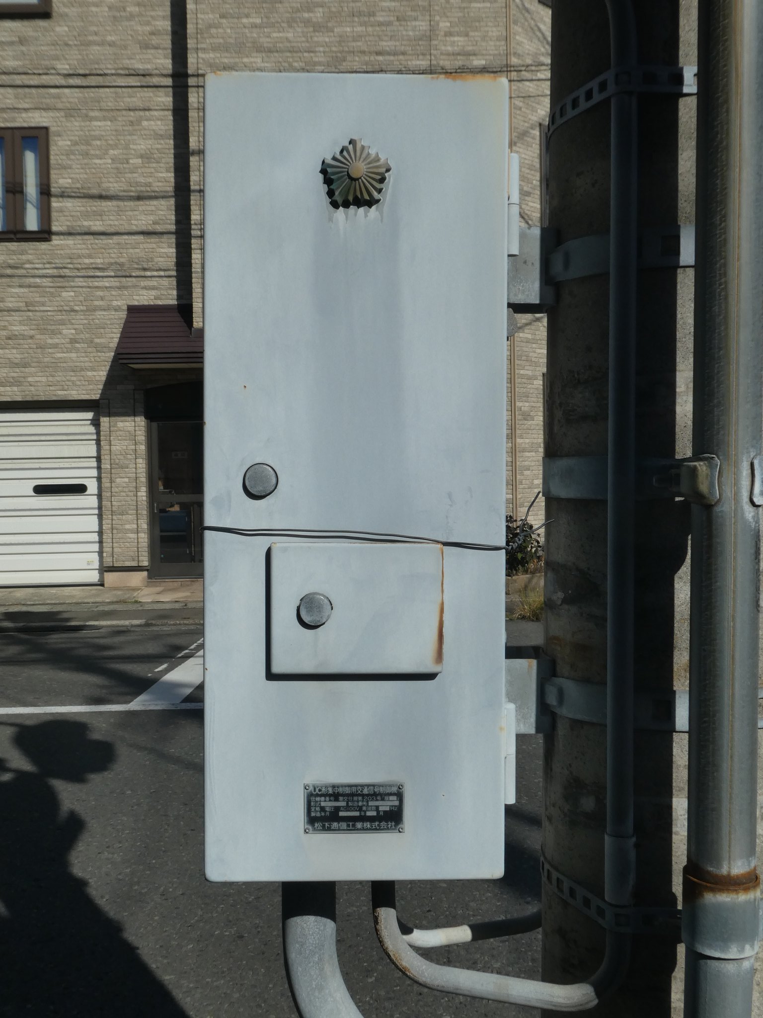交通信号制御機 カスタム品 信号機 交通信号制御機｜住友電工