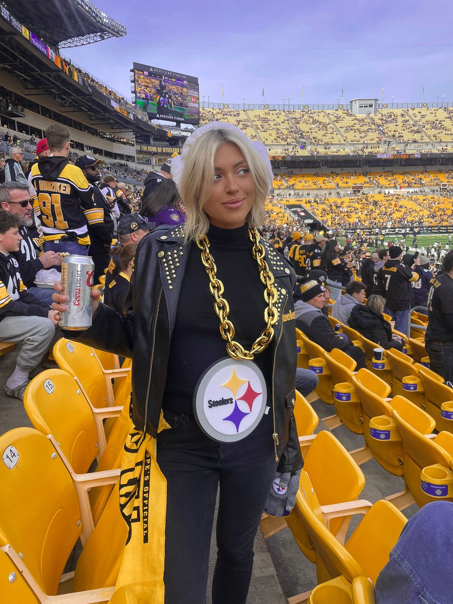 Amanda Vance tweet media