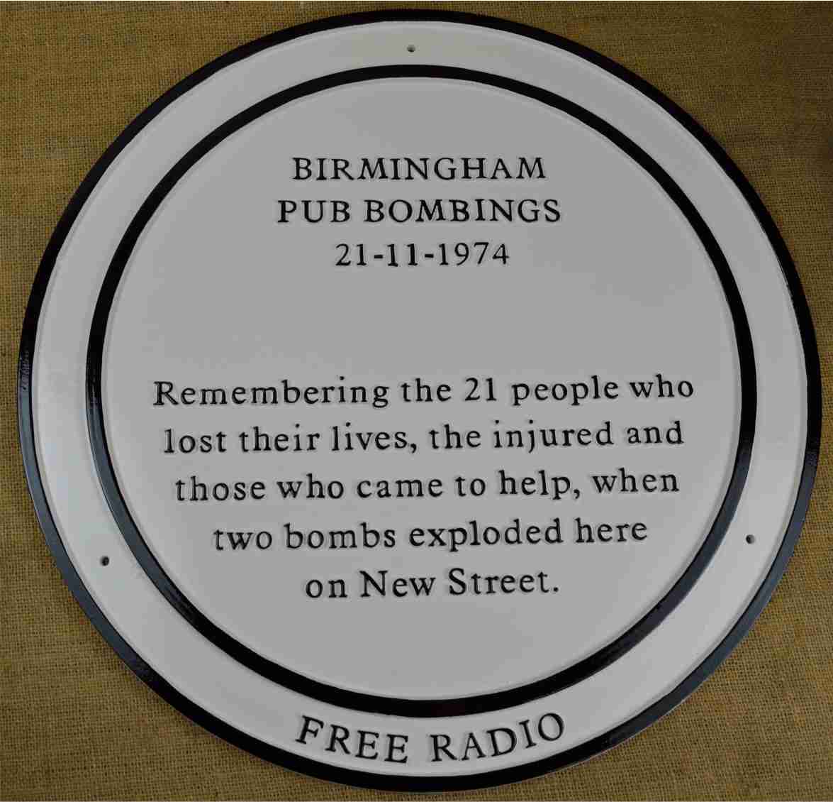 History999999's tweet photo. 💣 1974: The Birmingham pub bombings kill 21 &amp; injure nearly 200. A devastating act of terror during the Troubles in the UK. 🇬🇧
#TodayInHistory #BirminghamBombings #November21 https://t.co/4hhlLKBKNM