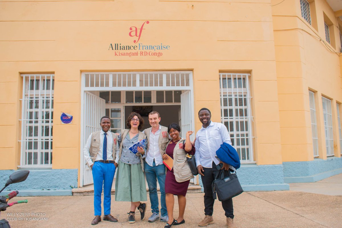 CRFIKIS's tweet photo. #Kisangani : Les chargés des clubs RFI, Sébastien et Audrey, séjournent à Kisangani depuis mardi pour une mission de travail avec le Club RFI Kisangani. 
@pascal_mulegwa @Tresor_k @RFIAfrique @AmbaFranceRDC @ligodipatient https://t.co/3DJPQF5jth