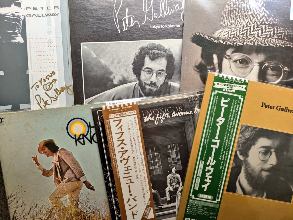 oyoyo_president's tweet photo. 本日の営業スタートしております。
今朝の新着レコードは、昨日からの #GoodTimeMusic 繋がり、ってカンジで来日中の #PeterGallway 関連諸々。雨止んでーと願いつつ夜は9時までー #FifthAvenueBand #OhioKnox #Devonsquare #AztecTwoStep #HowdyMoon #tohto #湯島 https://t.co/AuiXOpA6us