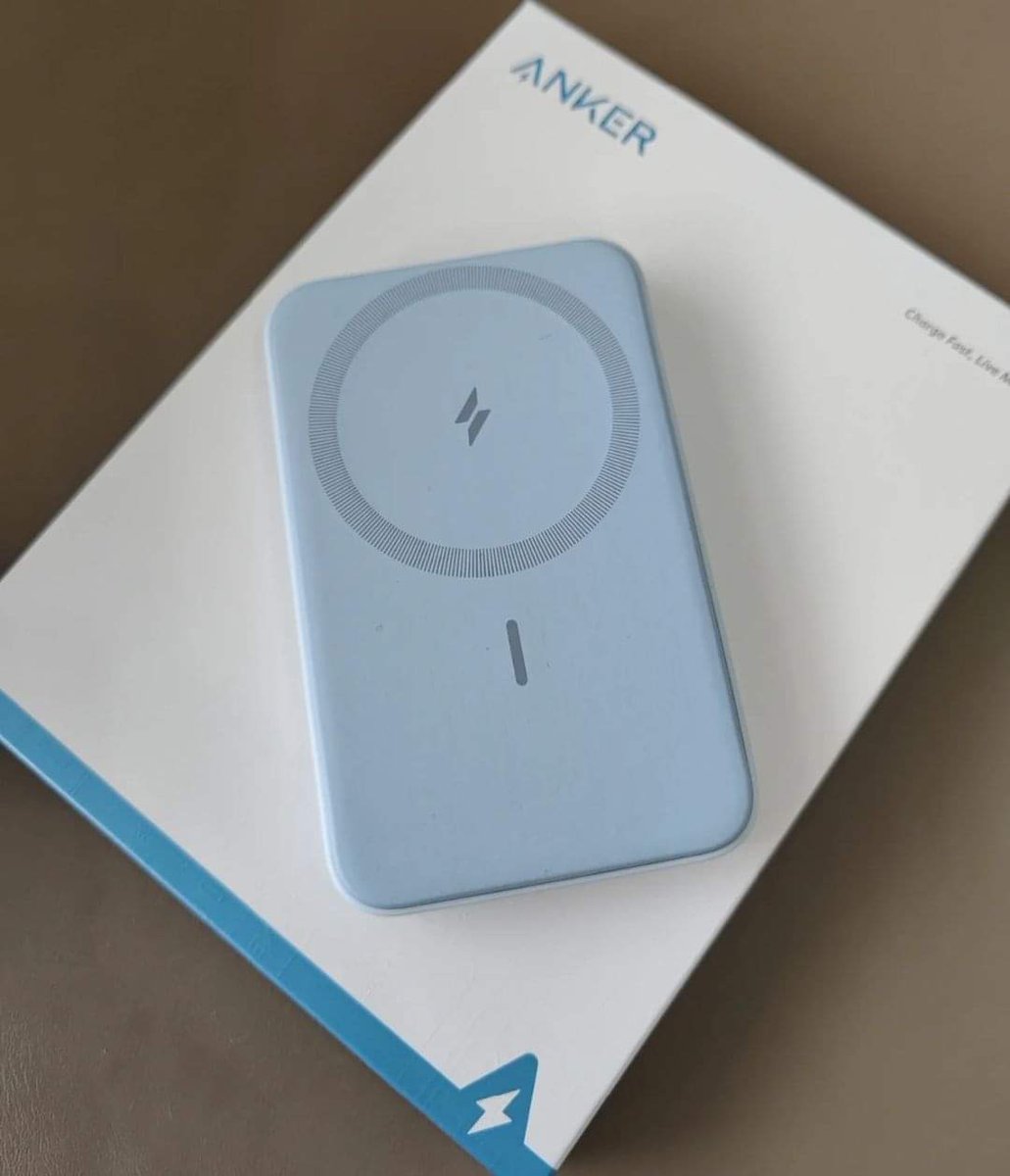 KorKontummada's tweet photo. เป็นทั้ง #powerbank 
เป็นทั้ง #ขาตั้งมือถือ 
แถมยังเป็น #magsafe
#Anker เลิศนะ
 
พิกัด https://t.co/Ah7H9ul2Ew

#บิววราภรณ์
#แอมไซยาไนด์
#แม่หยัวep8
#โจฮันนอร์ธ
#หนึ่งในร้อยEP18
#ซีรีส์หยดฝนกลิ่นสนิม
#JENNIE
#OrmSaintLaurent
#ราคาทอง
#ความเชื่อใจครั้งสุดท้าย
#GulfKanawut
#LISA https://t.co/OL6BzMZKsk