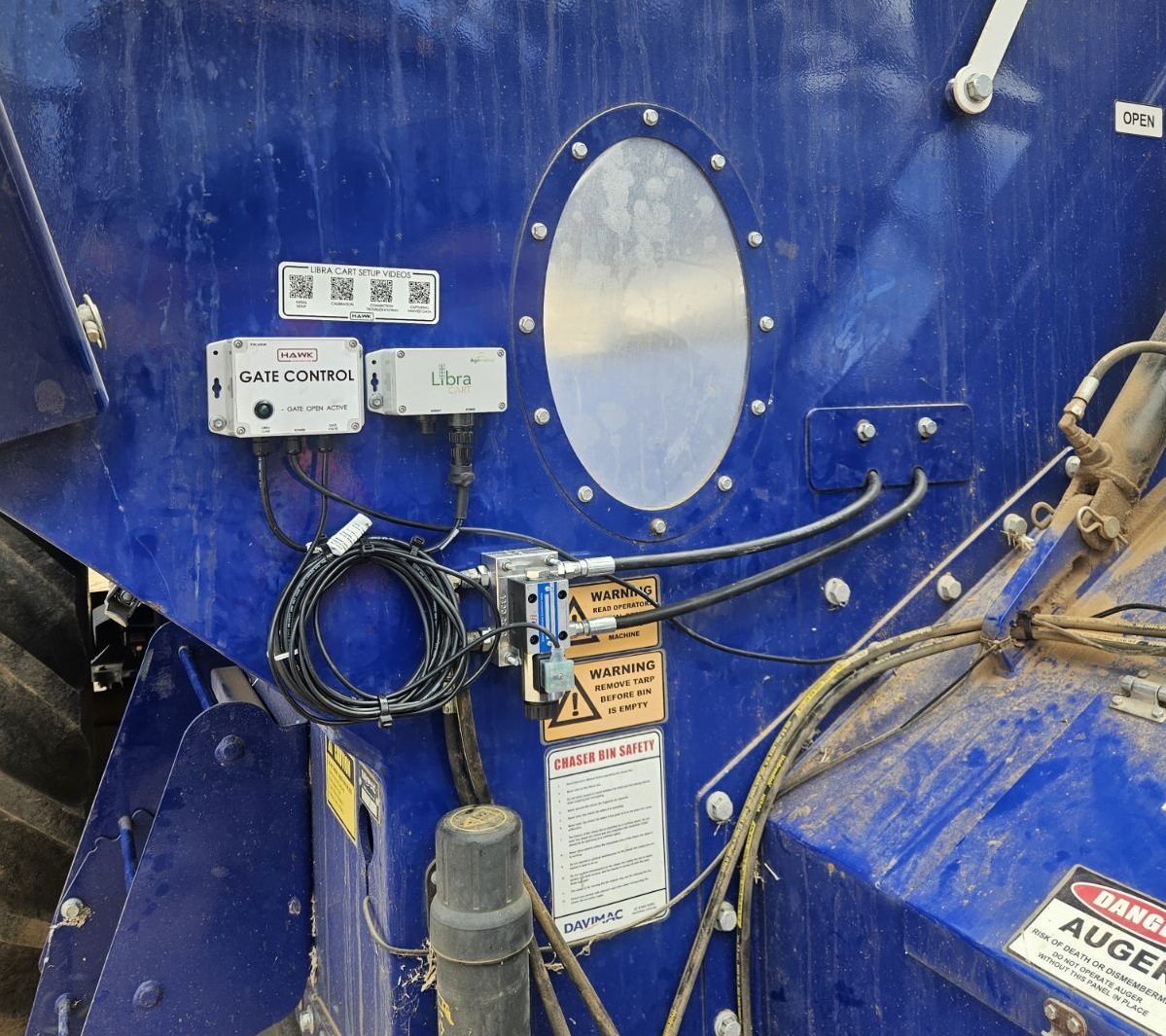 Hawk Engineering (@hawkengineering) on Twitter photo Gate Control for <a href="/Agrimatics/">Agrimatics</a> Libra Cart. Unload to set amounts or to the Truck GVM from within the app. Gate valve & module available from Hawk Engineering. #ChaserBinScales Gate Control for <a href="/Agrimatics/">Agrimatics</a> Libra Cart. Unload to set amounts or to the Truck GVM from within the app. Gate valve & module available from Hawk Engineering. #ChaserBinScales