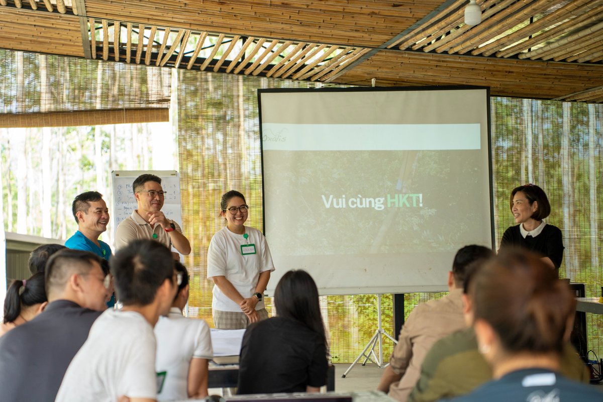 OxalisAdventure's tweet photo. To professionalize our internal training processes, in early November 2024, Oxalis’s senior management team had the opportunity to take part in a special course: "Instructor skills", organized by PwC Vietnam at Blue Diamond Camp. https://t.co/uIdS22QoE0