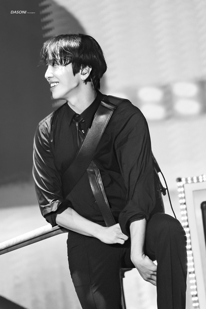 DASONI622's tweet photo. 이 사이에 10년이 있다는게 믿어지지 않음

2014 정용화                       2024 정용화 https://t.co/lod16DZVet