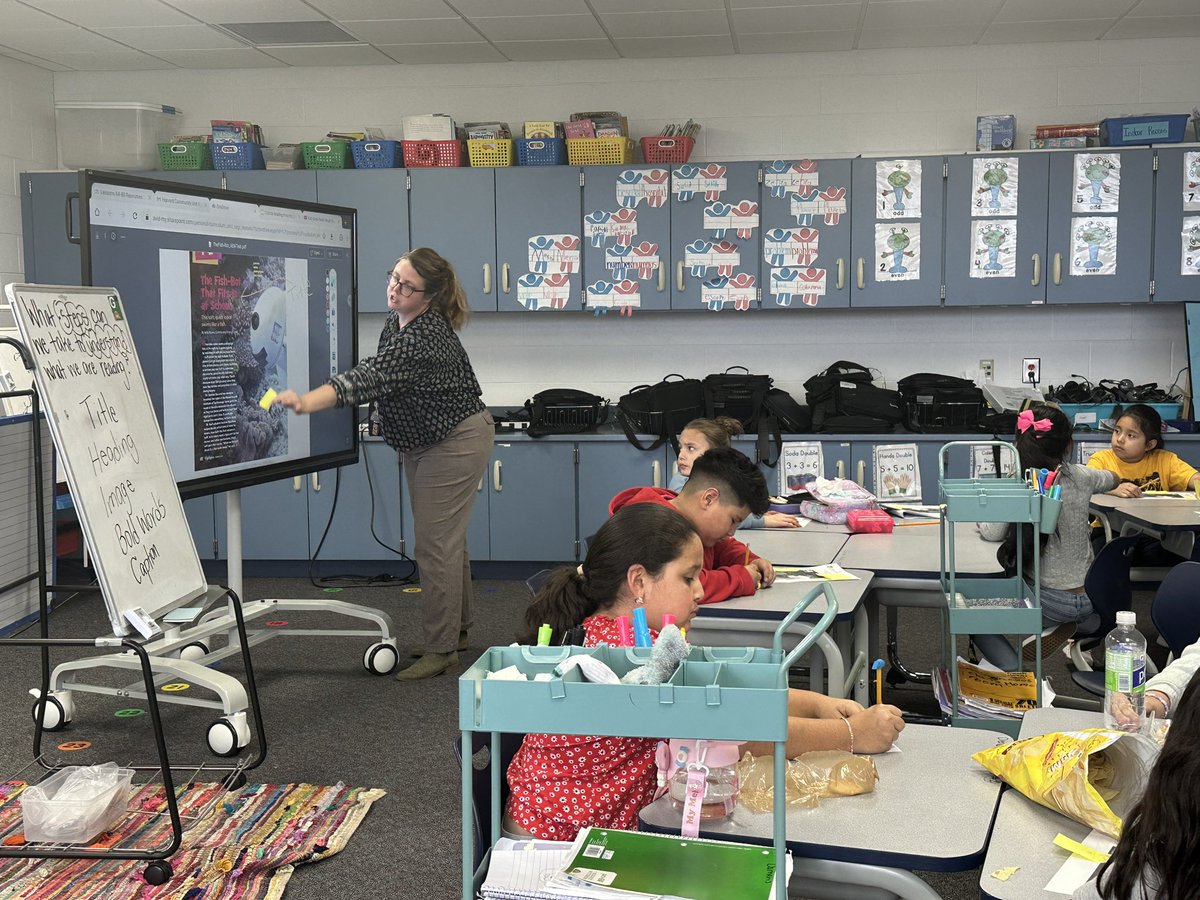 Getting to see <a href="/AVID4College/">AVID</a> elementary Emerge lessons in action was amazing. And this great team at Crosby helping in development and refinement was inspiring! #avidinaction <a href="/Nayakaq84/">Natalie Cowley</a> <a href="/AmberBowgren/">Amber Bowgren</a> <a href="/HarvardD50/">Harvard CUSD 50</a> 
#HarvardRising