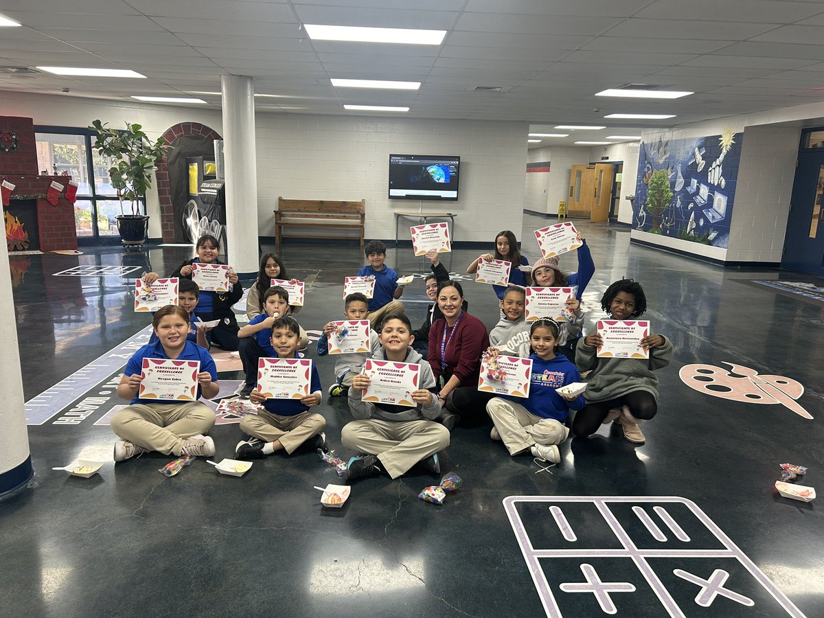 And then at Escontrias STEAM academy… we got to recognize some pretty awesome bullpups as they navigate the EDP! Way to go Egg Drop Winners! <a href="/Escontrias_SA/">Irma Ojeda</a> <a href="/LAlvarez_EES/">Lorena Alvarez</a> <a href="/Cmarquez_EES/">Claudia Marquez</a> <a href="/kjmercado96_EES/">Karla J. Berumen</a>