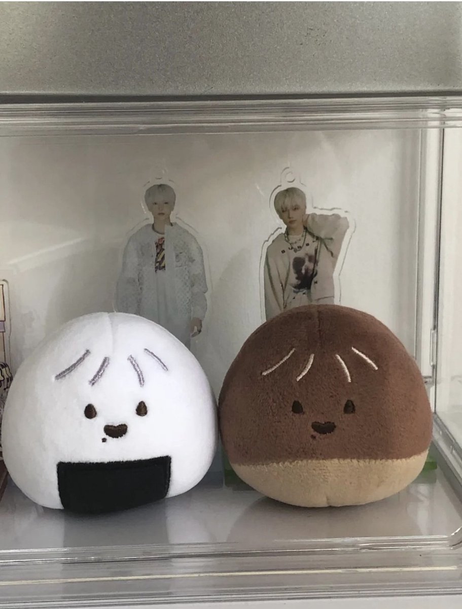 same_mq's tweet photo. 엔시티 드림 지성 7cm 인형
밤송이와 주먹밥, 말랑핀뱃지, 군밤맨 10cm 인형 모자 소량 공구한거 재고판매합니다!

#rt 추첨 1분 폼에 있는 군밤맨 인형 모자 보내드려요!

자세한 건 폼에서 확인해주세요!
🗓상시오픈
🗓폼 작성 다음날 배송
https://t.co/mMBrKzwpWT https://t.co/YXc5T6sZ18