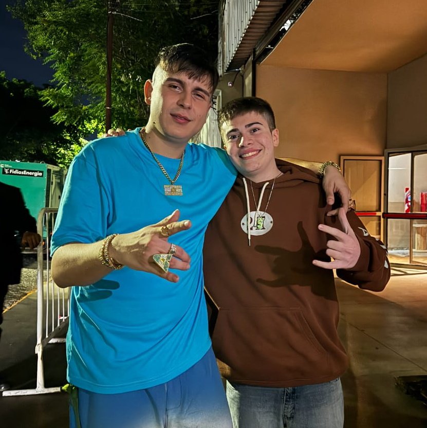 maasitagg's tweet image. #NuevaFotoDePerfil es el mejor dia de mi vida