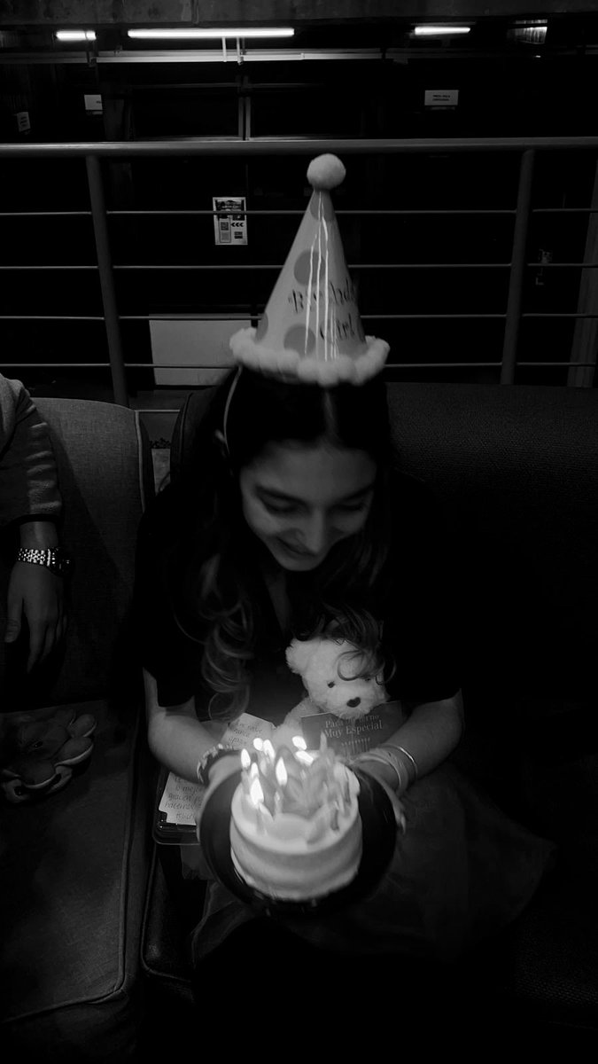 Todos merecen amigos que los hagan sentir especiales, los tqm 🫶🏻