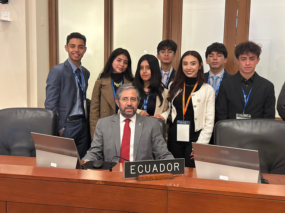 Ecuador en la OEA tweet media