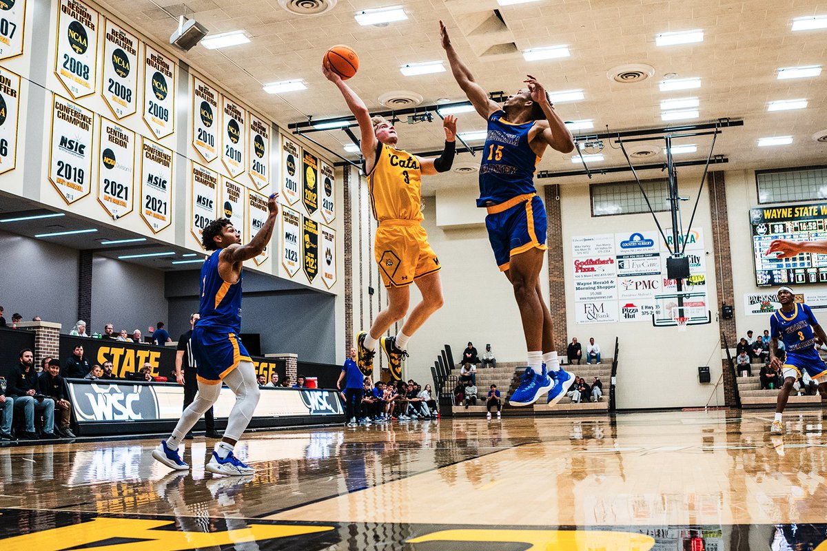Wayne State Wildcats (@wscwildcats) on Twitter photo Late rally lifts <a href="/WayneStateMBB/">Wayne State MBB</a> in 65-64 win over Nebraska-Kearney. #NSICMBB #PlayforthePaw
wscwildcats.com/news/2024/11/2… Late rally lifts <a href="/WayneStateMBB/">Wayne State MBB</a> in 65-64 win over Nebraska-Kearney. #NSICMBB #PlayforthePaw
wscwildcats.com/news/2024/11/2…