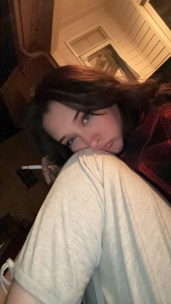 thelocalalex's tweet photo. Am I pretty enough to simp for? #nsfwtwtًًًٌٌٍِّ  #sellingcontent #buyingcontent https://t.co/43ZFImDbEu