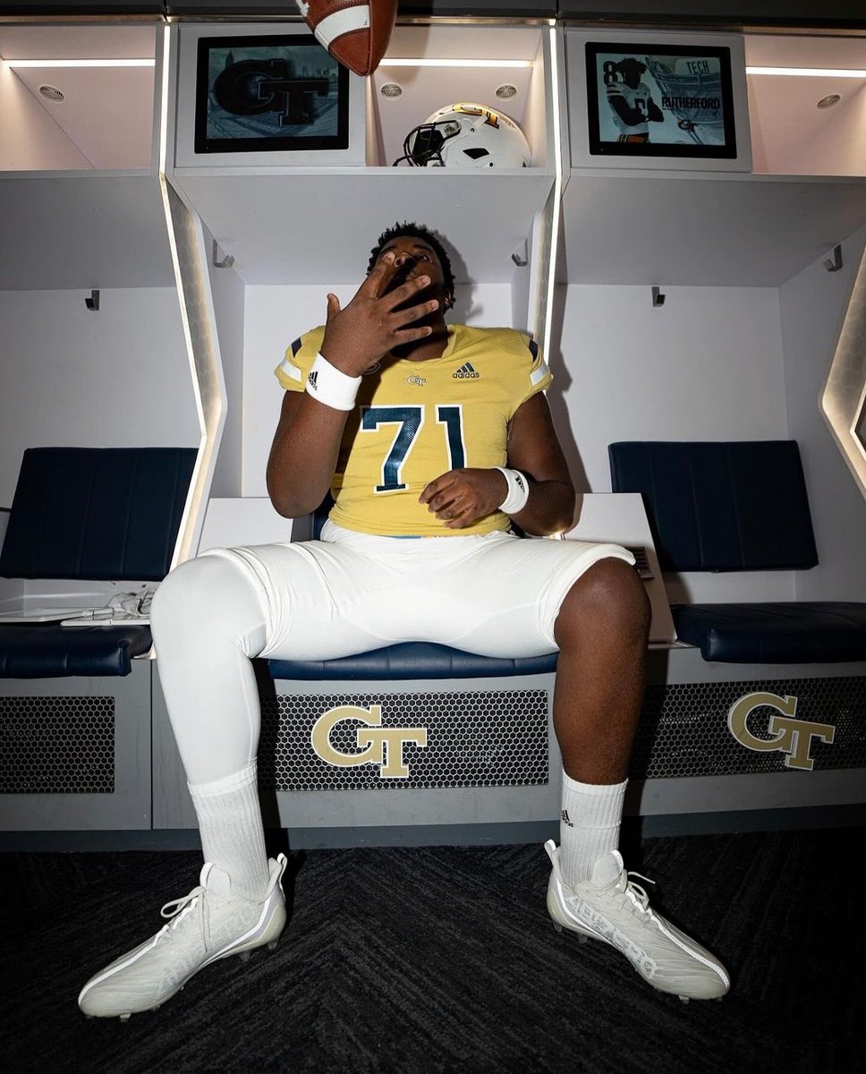 D1Pey's tweet image. In the Flats tomorrow 🐝 #404 @GeepWade @CoachBrentKeyGT @Rivals @BearDownHOCO