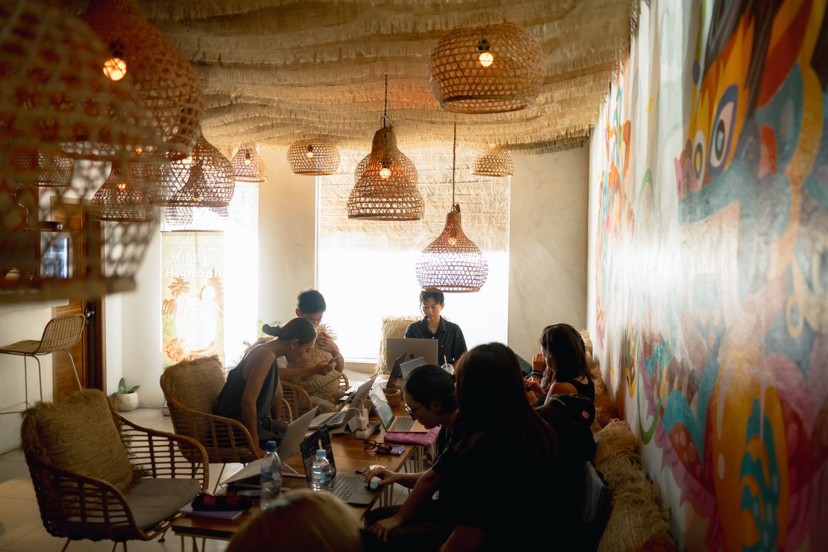 ノマドニア tweet media