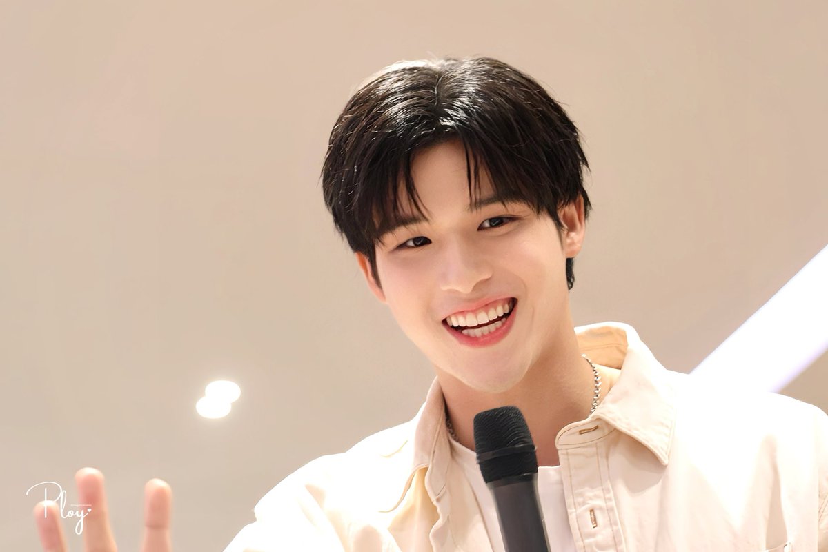 magentablabla's tweet photo. Just like a baby Samoyed 〰️🐾🐶
👋🏻👋🏻👋🏻

#HighSchoolFrenemyEP12 
#skywongravee https://t.co/gdlaUs8qms