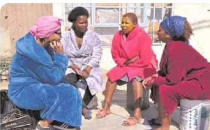 Mama kevo ongea na kiyana yako anatufungia jicho Moja akismile